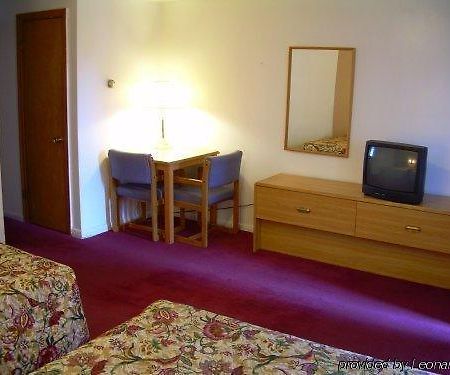 Pelican Motel Niagara Falls Room photo