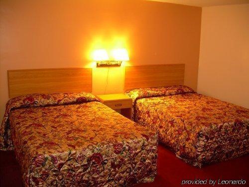 Pelican Motel Niagara Falls Room photo